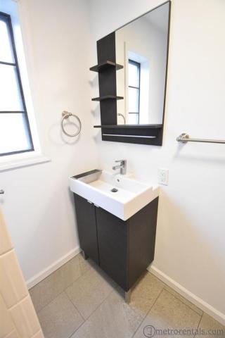1st floor bathroom
